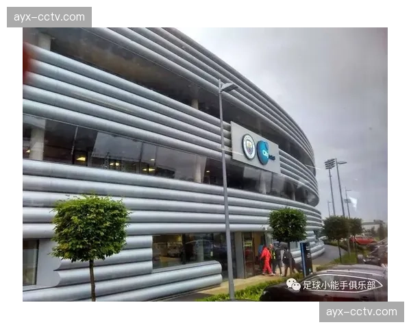 英超“足球学校”项目三月在曼彻斯特新增两所合作学校